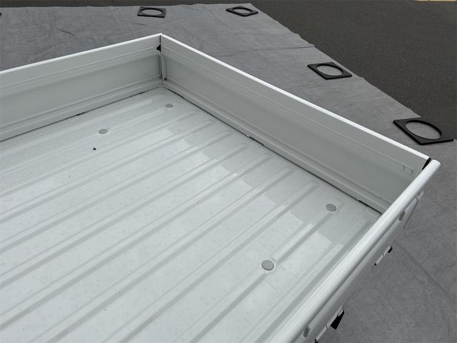 ハイゼットトラック スタンダード　農用スペシャル　４ＷＤ　軽トラック　ＣＶＴ　衝突被害軽減システム　クリアランスソナー　アイドリングストップ　オートライト　ＥＳＣ　エアコン　パワーステアリング　運転席エアバッグ（20枚目）