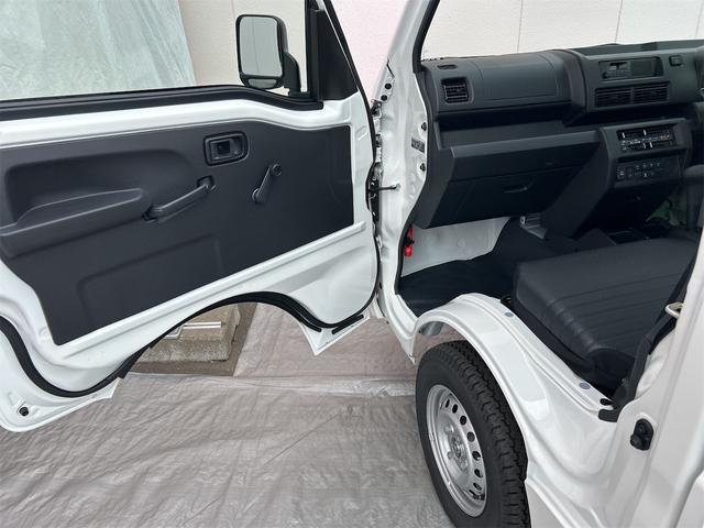 ハイゼットトラック スタンダード　農用スペシャル　４ＷＤ　軽トラック　ＣＶＴ　衝突被害軽減システム　クリアランスソナー　アイドリングストップ　オートライト　ＥＳＣ　エアコン　パワーステアリング　運転席エアバッグ（26枚目）