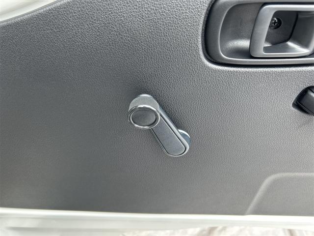 ハイゼットトラック スタンダード　農用スペシャル　４ＷＤ　軽トラック　ＣＶＴ　衝突被害軽減システム　クリアランスソナー　アイドリングストップ　オートライト　ＥＳＣ　エアコン　パワーステアリング　運転席エアバッグ（38枚目）