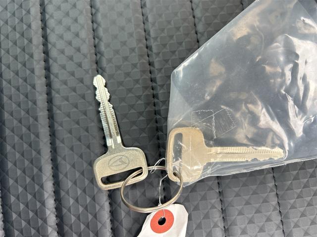 ハイゼットトラック スタンダード　農用スペシャル　４ＷＤ　軽トラック　ＣＶＴ　衝突被害軽減システム　クリアランスソナー　アイドリングストップ　オートライト　ＥＳＣ　エアコン　パワーステアリング　運転席エアバッグ（45枚目）