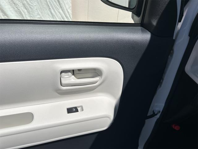 ムーヴキャンバス ストライプスＸ　バックカメラ　両側電動スライドドア　クリアランスソナー　衝突被害軽減システム　オートライト　スマートキー　アイドリングストップ　電動格納ミラー　ベンチシート　ＣＶＴ　ＡＢＳ　ＥＳＣ　エアコン（35枚目）