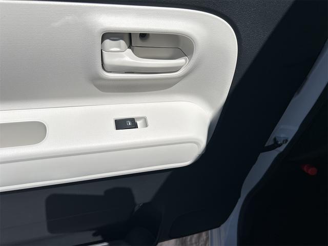 ムーヴキャンバス ストライプスＸ　バックカメラ　両側電動スライドドア　クリアランスソナー　衝突被害軽減システム　オートライト　スマートキー　アイドリングストップ　電動格納ミラー　ベンチシート　ＣＶＴ　ＡＢＳ　ＥＳＣ　エアコン（36枚目）