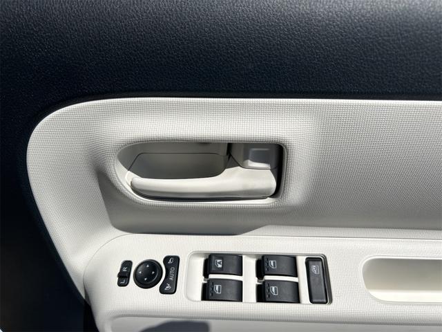 ムーヴキャンバス ストライプスＸ　バックカメラ　両側電動スライドドア　クリアランスソナー　衝突被害軽減システム　オートライト　スマートキー　アイドリングストップ　電動格納ミラー　ベンチシート　ＣＶＴ　ＡＢＳ　ＥＳＣ　エアコン（47枚目）