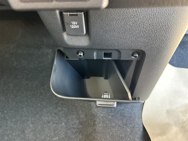 ムーヴキャンバス ストライプスＸ　バックカメラ　両側電動スライドドア　クリアランスソナー　衝突被害軽減システム　オートライト　スマートキー　アイドリングストップ　電動格納ミラー　ＣＶＴ　ＥＳＣ　エアコン　パワーステアリング（13枚目）