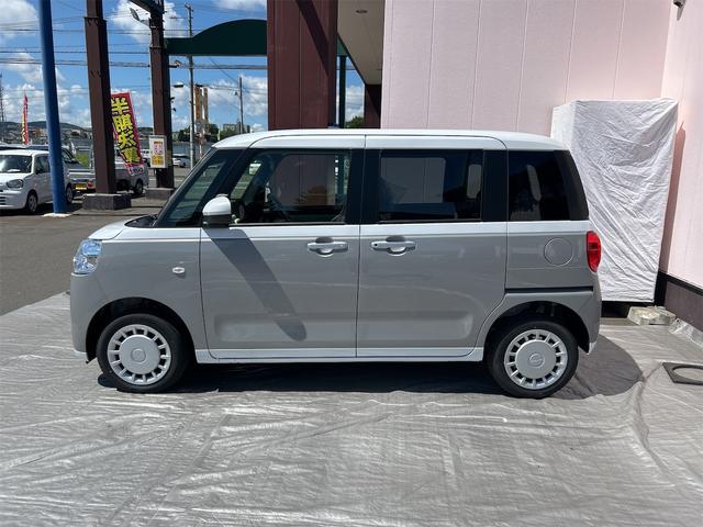 ムーヴキャンバス ストライプスＸ　バックカメラ　両側電動スライドドア　クリアランスソナー　衝突被害軽減システム　オートライト　スマートキー　アイドリングストップ　電動格納ミラー　ＣＶＴ　ＥＳＣ　エアコン　パワーステアリング（17枚目）