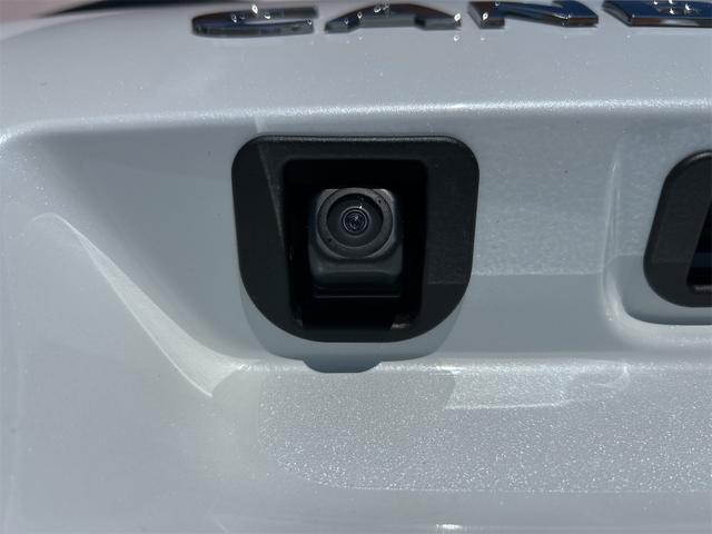 ムーヴキャンバス ストライプスＸ　バックカメラ　両側電動スライドドア　クリアランスソナー　衝突被害軽減システム　オートライト　スマートキー　アイドリングストップ　電動格納ミラー　ＣＶＴ　ＥＳＣ　エアコン　パワーステアリング（24枚目）