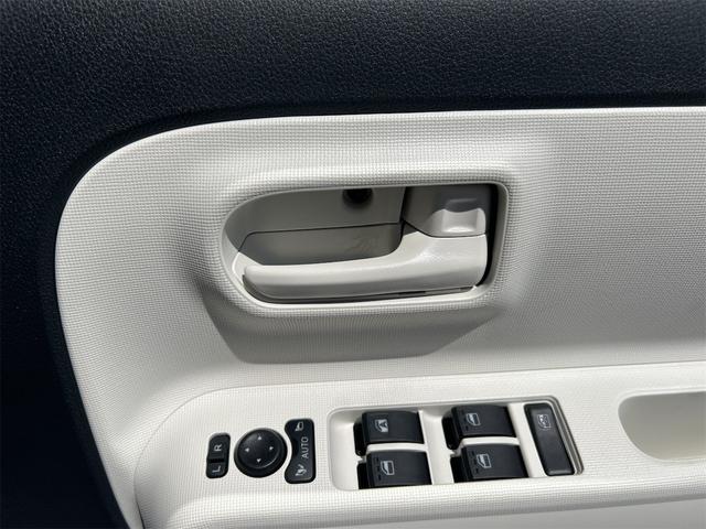 ムーヴキャンバス ストライプスＸ　バックカメラ　両側電動スライドドア　クリアランスソナー　衝突被害軽減システム　オートライト　スマートキー　アイドリングストップ　電動格納ミラー　ＣＶＴ　ＥＳＣ　エアコン　パワーステアリング（44枚目）