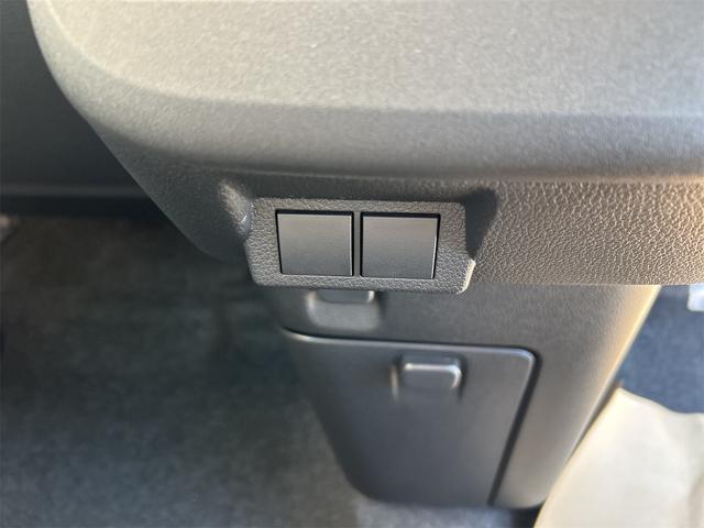 ムーヴキャンバス ストライプスＸ　バックカメラ　両側電動スライドドア　クリアランスソナー　衝突被害軽減システム　オートライト　スマートキー　アイドリングストップ　電動格納ミラー　ＣＶＴ　ＥＳＣ　エアコン　パワーステアリング（52枚目）