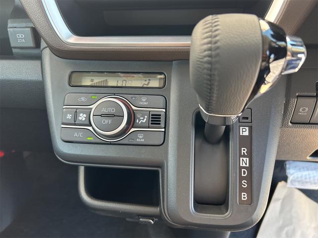 ムーヴ ＲＳ　４ＷＤ　バックカメラ　両側電動スライドドア　クリアランスソナー　オートクルーズコントロール　衝突被害軽減システム　オートライト　スマートキー　アイドリングストップ　電動格納ミラー　シートヒーター（11枚目）