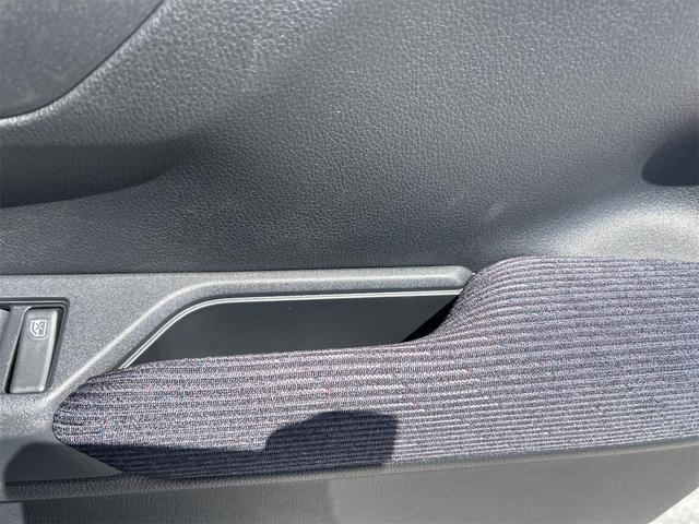 ムーヴ ＲＳ　４ＷＤ　バックカメラ　両側電動スライドドア　クリアランスソナー　オートクルーズコントロール　衝突被害軽減システム　オートライト　スマートキー　アイドリングストップ　電動格納ミラー　シートヒーター（48枚目）