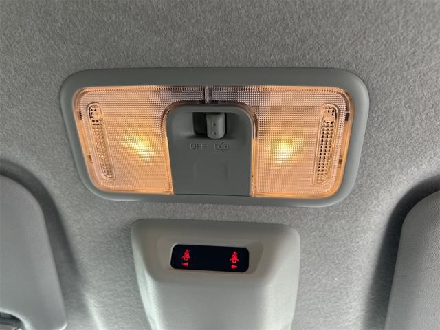 ムーヴ ＲＳ　４ＷＤ　バックカメラ　両側電動スライドドア　クリアランスソナー　オートクルーズコントロール　衝突被害軽減システム　オートライト　スマートキー　アイドリングストップ　電動格納ミラー　シートヒーター（55枚目）