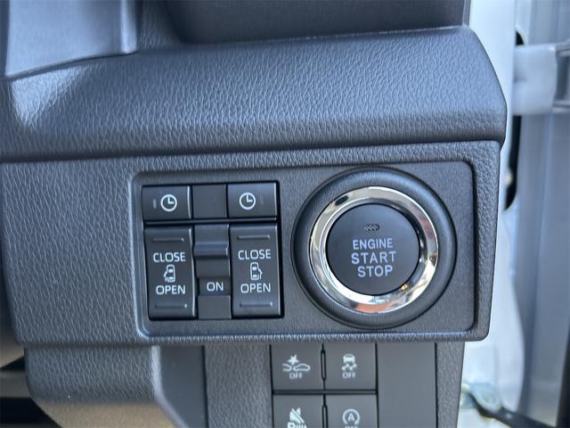 ムーヴ ＲＳ　４ＷＤ　バックカメラ　両側電動スライドドア　クリアランスソナー　オートクルーズコントロール　衝突被害軽減システム　オートライト　スマートキー　アイドリングストップ　電動格納ミラー　シートヒーター（7枚目）