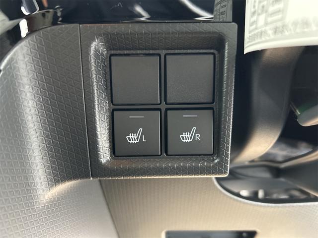 タント カスタムＸ　４ＷＤ　バックカメラ　両側電動スライドドア　クリアランスソナー　衝突被害軽減システム　オートライト　ＬＥＤヘッドランプ　スマートキー　アイドリングストップ　電動格納ミラー　シートヒーター　ベンチシート（9枚目）