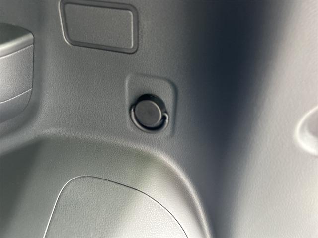 タント カスタムＸ　４ＷＤ　バックカメラ　両側電動スライドドア　クリアランスソナー　衝突被害軽減システム　オートライト　ＬＥＤヘッドランプ　スマートキー　アイドリングストップ　電動格納ミラー　シートヒーター　ベンチシート（28枚目）