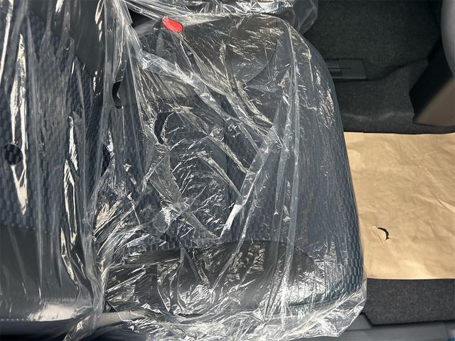 タント カスタムＸ　４ＷＤ　バックカメラ　両側電動スライドドア　クリアランスソナー　衝突被害軽減システム　オートライト　ＬＥＤヘッドランプ　スマートキー　アイドリングストップ　電動格納ミラー　シートヒーター　ベンチシート（51枚目）