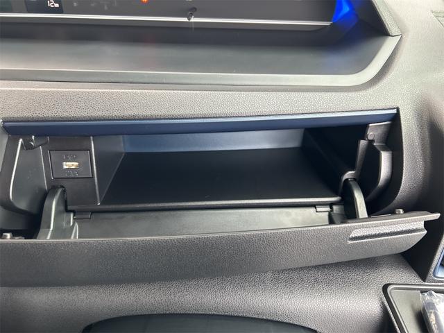 タント カスタムＸ　４ＷＤ　バックカメラ　両側電動スライドドア　クリアランスソナー　衝突被害軽減システム　オートライト　ＬＥＤヘッドランプ　スマートキー　アイドリングストップ　電動格納ミラー　シートヒーター　ベンチシート（53枚目）