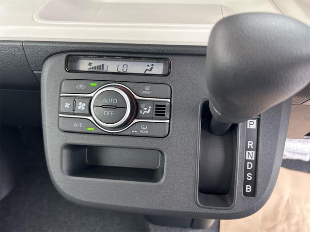 ムーヴキャンバス ストライプスＸ　４ＷＤ　バックカメラ　両側電動スライドドア　クリアランスソナー　衝突被害軽減システム　オートライト　スマートキー　アイドリングストップ　電動格納ミラー　ベンチシート　ＣＶＴ　盗難防止システム　ＡＢＳ（13枚目）