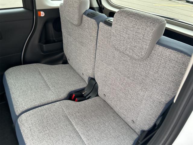 ムーヴキャンバス ストライプスＸ　４ＷＤ　バックカメラ　両側電動スライドドア　クリアランスソナー　衝突被害軽減システム　オートライト　スマートキー　アイドリングストップ　電動格納ミラー　ベンチシート　ＣＶＴ　盗難防止システム　ＡＢＳ（29枚目）