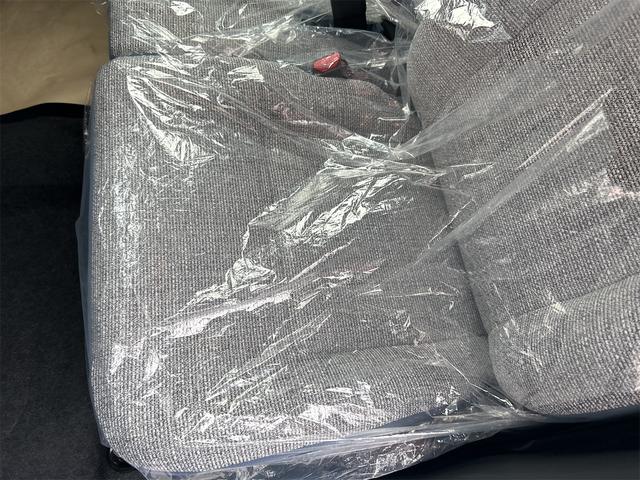 ムーヴキャンバス ストライプスＸ　４ＷＤ　バックカメラ　両側電動スライドドア　クリアランスソナー　衝突被害軽減システム　オートライト　スマートキー　アイドリングストップ　電動格納ミラー　ベンチシート　ＣＶＴ　盗難防止システム　ＡＢＳ（39枚目）