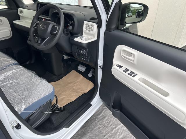 ムーヴキャンバス ストライプスＸ　４ＷＤ　バックカメラ　両側電動スライドドア　クリアランスソナー　衝突被害軽減システム　オートライト　スマートキー　アイドリングストップ　電動格納ミラー　ベンチシート　ＣＶＴ　盗難防止システム　ＡＢＳ（42枚目）