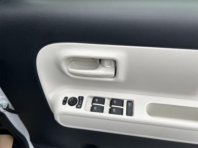 ムーヴキャンバス ストライプスＸ　４ＷＤ　バックカメラ　両側電動スライドドア　クリアランスソナー　衝突被害軽減システム　オートライト　スマートキー　アイドリングストップ　電動格納ミラー　ベンチシート　ＣＶＴ　盗難防止システム　ＡＢＳ（44枚目）