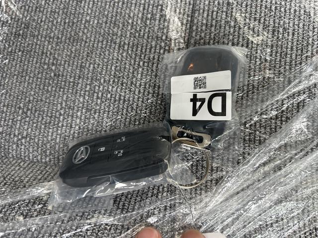 ムーヴキャンバス ストライプスＸ　４ＷＤ　バックカメラ　両側電動スライドドア　クリアランスソナー　衝突被害軽減システム　オートライト　スマートキー　アイドリングストップ　電動格納ミラー　ベンチシート　ＣＶＴ　盗難防止システム　ＡＢＳ（47枚目）