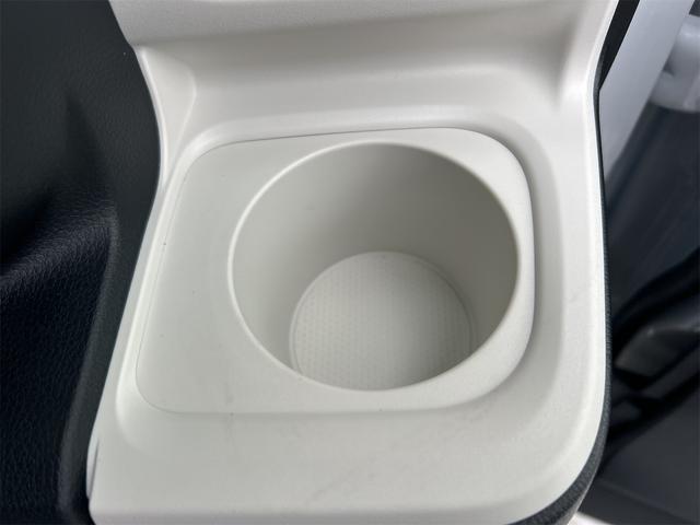 ムーヴキャンバス ストライプスＸ　４ＷＤ　バックカメラ　両側電動スライドドア　クリアランスソナー　衝突被害軽減システム　オートライト　スマートキー　アイドリングストップ　電動格納ミラー　ベンチシート　ＣＶＴ　盗難防止システム　ＡＢＳ（48枚目）