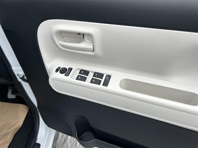 ムーヴキャンバス ストライプスＸ　４ＷＤ　バックカメラ　両側電動スライドドア　クリアランスソナー　衝突被害軽減システム　オートライト　スマートキー　アイドリングストップ　電動格納ミラー　ベンチシート　ＣＶＴ　盗難防止システム　ＡＢＳ（56枚目）