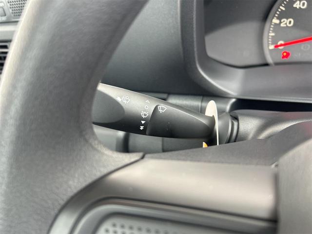 ハイゼットトラック ハイルーフ　４ＷＤ　ＣＶＴ　衝突被害軽減システム　クリアランスソナー　アイドリングストップ　オートライト　ＥＳＣ　エアコン　パワーステアリング（10枚目）