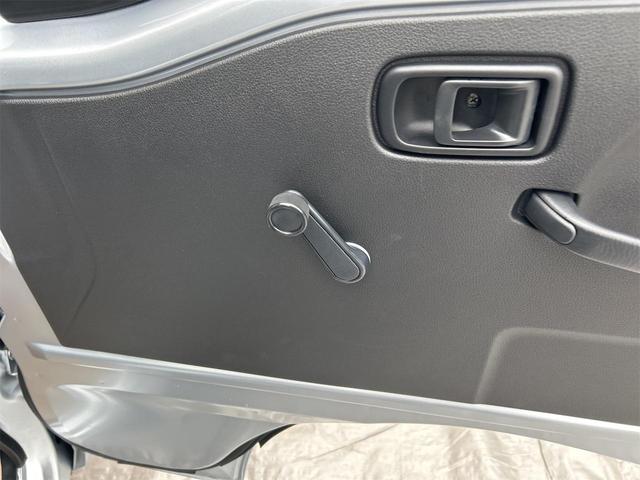 ハイゼットトラック ハイルーフ　４ＷＤ　ＣＶＴ　衝突被害軽減システム　クリアランスソナー　アイドリングストップ　オートライト　ＥＳＣ　エアコン　パワーステアリング（44枚目）