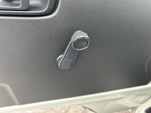 ハイゼットトラック ハイルーフ　４ＷＤ　ＣＶＴ　衝突被害軽減システム　クリアランスソナー　アイドリングストップ　オートライト　ＥＳＣ　エアコン　パワーステアリング（20枚目）