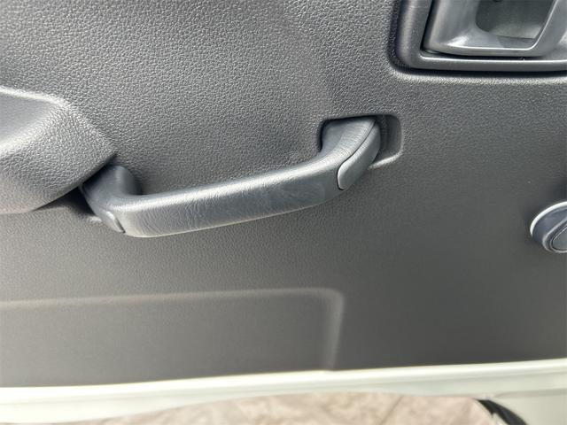 ハイゼットトラック ハイルーフ　４ＷＤ　ＣＶＴ　衝突被害軽減システム　クリアランスソナー　アイドリングストップ　オートライト　ＥＳＣ　エアコン　パワーステアリング（21枚目）