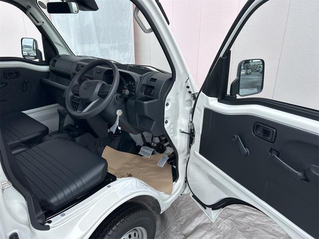 ハイゼットトラック ハイルーフ　４ＷＤ　ＣＶＴ　衝突被害軽減システム　クリアランスソナー　アイドリングストップ　オートライト　ＥＳＣ　エアコン　パワーステアリング（33枚目）