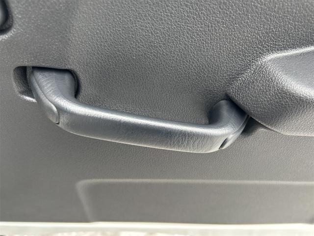 ハイゼットトラック ハイルーフ　４ＷＤ　ＣＶＴ　衝突被害軽減システム　クリアランスソナー　アイドリングストップ　オートライト　ＥＳＣ　エアコン　パワーステアリング（37枚目）