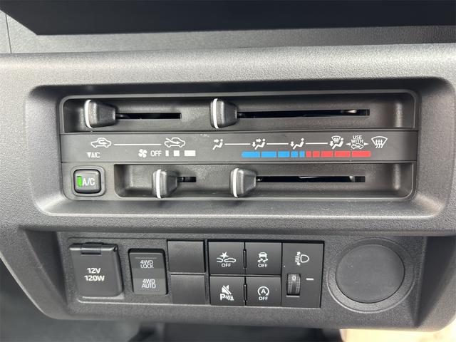 ハイゼットトラック ハイルーフ　４ＷＤ　ＣＶＴ　衝突被害軽減システム　クリアランスソナー　アイドリングストップ　オートライト　ＥＳＣ　エアコン　パワーステアリング（47枚目）