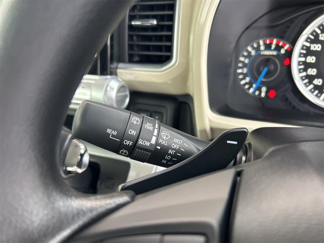 クロスビー ハイブリッドMV 4WD クリアランスソナー オートクルーズコントロール レーンアシスト 衝突被害軽減システム オートライト アルミホイール スマートキー アイドリングストップ 電動格納ミラー シートヒーター AT(6枚目)