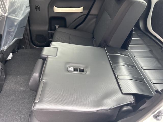 クロスビー ハイブリッドMV 4WD クリアランスソナー オートクルーズコントロール レーンアシスト 衝突被害軽減システム オートライト アルミホイール スマートキー アイドリングストップ 電動格納ミラー シートヒーター AT(29枚目)