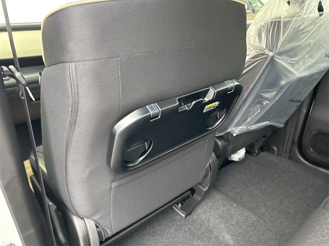 クロスビー ハイブリッドMV 4WD クリアランスソナー オートクルーズコントロール レーンアシスト 衝突被害軽減システム オートライト アルミホイール スマートキー アイドリングストップ 電動格納ミラー シートヒーター AT(30枚目)