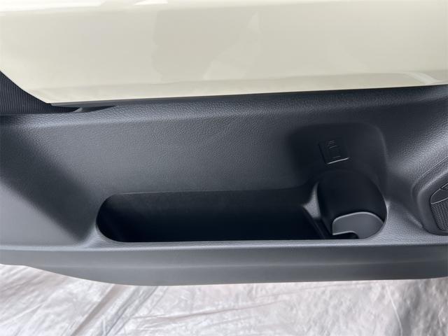 クロスビー ハイブリッドMV 4WD クリアランスソナー オートクルーズコントロール レーンアシスト 衝突被害軽減システム オートライト アルミホイール スマートキー アイドリングストップ 電動格納ミラー シートヒーター AT(41枚目)