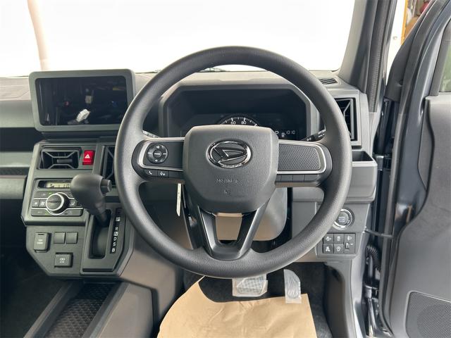 タフト Ｘ　４ＷＤ　バックカメラ　クリアランスソナー　衝突被害軽減システム　オートライト　ＬＥＤヘッドランプ　スマートキー　アイドリングストップ　電動格納ミラー　サンルーフ　ＣＶＴ　盗難防止システム　ＡＢＳ（6枚目）