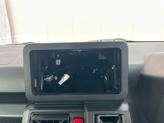 タフト Ｘ　４ＷＤ　バックカメラ　クリアランスソナー　衝突被害軽減システム　オートライト　ＬＥＤヘッドランプ　スマートキー　アイドリングストップ　電動格納ミラー　サンルーフ　ＣＶＴ　盗難防止システム　ＡＢＳ（7枚目）