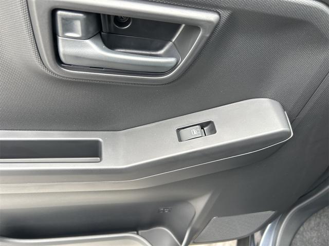 タフト Ｘ　４ＷＤ　バックカメラ　クリアランスソナー　衝突被害軽減システム　オートライト　ＬＥＤヘッドランプ　スマートキー　アイドリングストップ　電動格納ミラー　サンルーフ　ＣＶＴ　盗難防止システム　ＡＢＳ（39枚目）