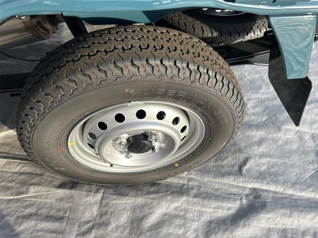 スーパーキャリイ Ｘ　４ＷＤ　軽トラック　ＡＴ　衝突被害軽減システム　クリアランスソナー　レーンアシスト　アイドリングストップ　電動格納ミラー　オートライト　ＥＳＣ　エアコン　パワーウィンドウ（13枚目）