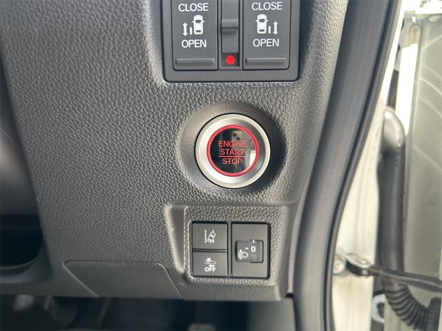 Ｎ－ＢＯＸカスタム Ｌターボ　ＥＴＣ　バックカメラ　両側電動スライドドア　ナビ　クリアランスソナー　オートクルーズコントロール　レーンアシスト　衝突被害軽減システム　オートライト　スマートキー　アイドリングストップ　電動格納ミラー（9枚目）