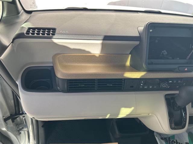 Ｎ－ＢＯＸ ベースグレード　バックカメラ　両側電動スライドドア　クリアランスソナー　オートライト　スマートキー　アイドリングストップ　電動格納ミラー　シートヒーター　ベンチシート　ＣＶＴ　ＥＳＣ　チップアップシート　エアコン（27枚目）