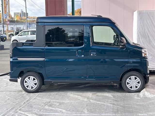 アトレー アトレーデッキバン　４ＷＤ　ＣＶＴ　衝突被害軽減システム　クリアランスソナー　オートクルーズコントロール　両側電動スライドドア　スマートキー　アイドリングストップ　電動格納ミラー　オートライト　ＥＳＣ　エアコン（18枚目）