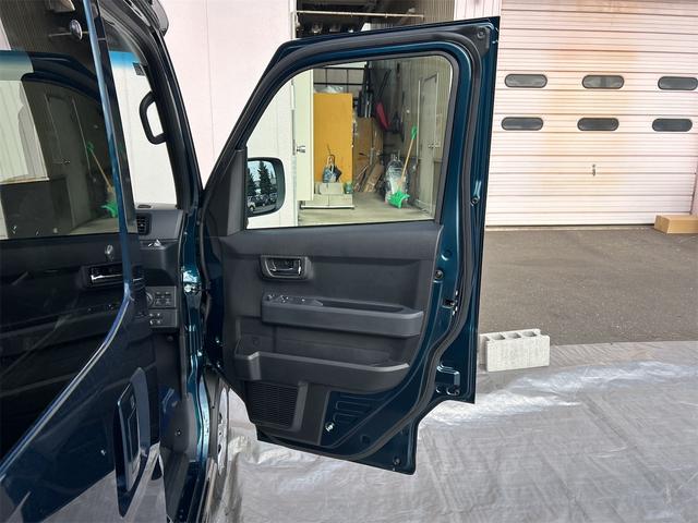 アトレー アトレーデッキバン　４ＷＤ　ＣＶＴ　衝突被害軽減システム　クリアランスソナー　オートクルーズコントロール　両側電動スライドドア　スマートキー　アイドリングストップ　電動格納ミラー　オートライト　ＥＳＣ　エアコン（35枚目）