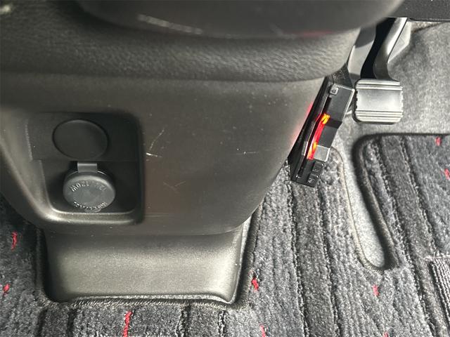 スペーシアカスタム ハイブリッドXSターボ 4WD ETC バックカメラ 両側電動スライドドア ナビ クリアランスソナー オートクルーズコントロール レーンアシスト 衝突被害軽減システム オートライト LEDヘッドランプ スマートキー(11枚目)