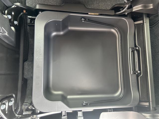 ワゴンＲ ハイブリッドＦＸ　４ＷＤ　レーンアシスト　衝突被害軽減システム　オートライト　スマートキー　アイドリングストップ　電動格納ミラー　シートヒーター　ベンチシート　ＣＶＴ　盗難防止システム　ＡＢＳ　ＥＳＣ　ＣＤ（32枚目）