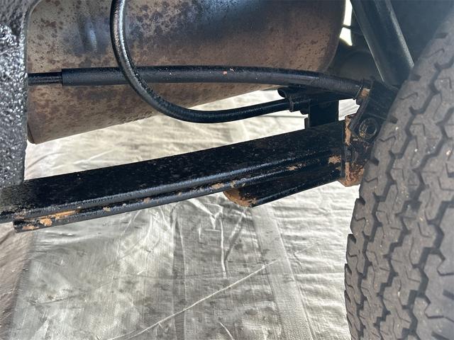 ハイゼットトラック スタンダード　４ＷＤ　ＣＶＴ　衝突被害軽減システム　クリアランスソナー　オートライト　アルミホイール　ＥＳＣ　エアコン　運転席エアバッグ（14枚目）